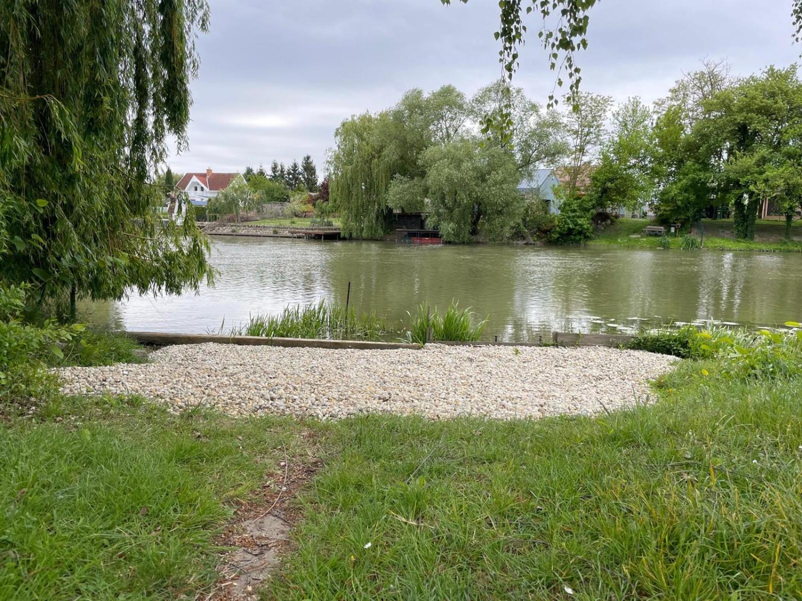 Chata Donau Jahodná エクステリア 写真
